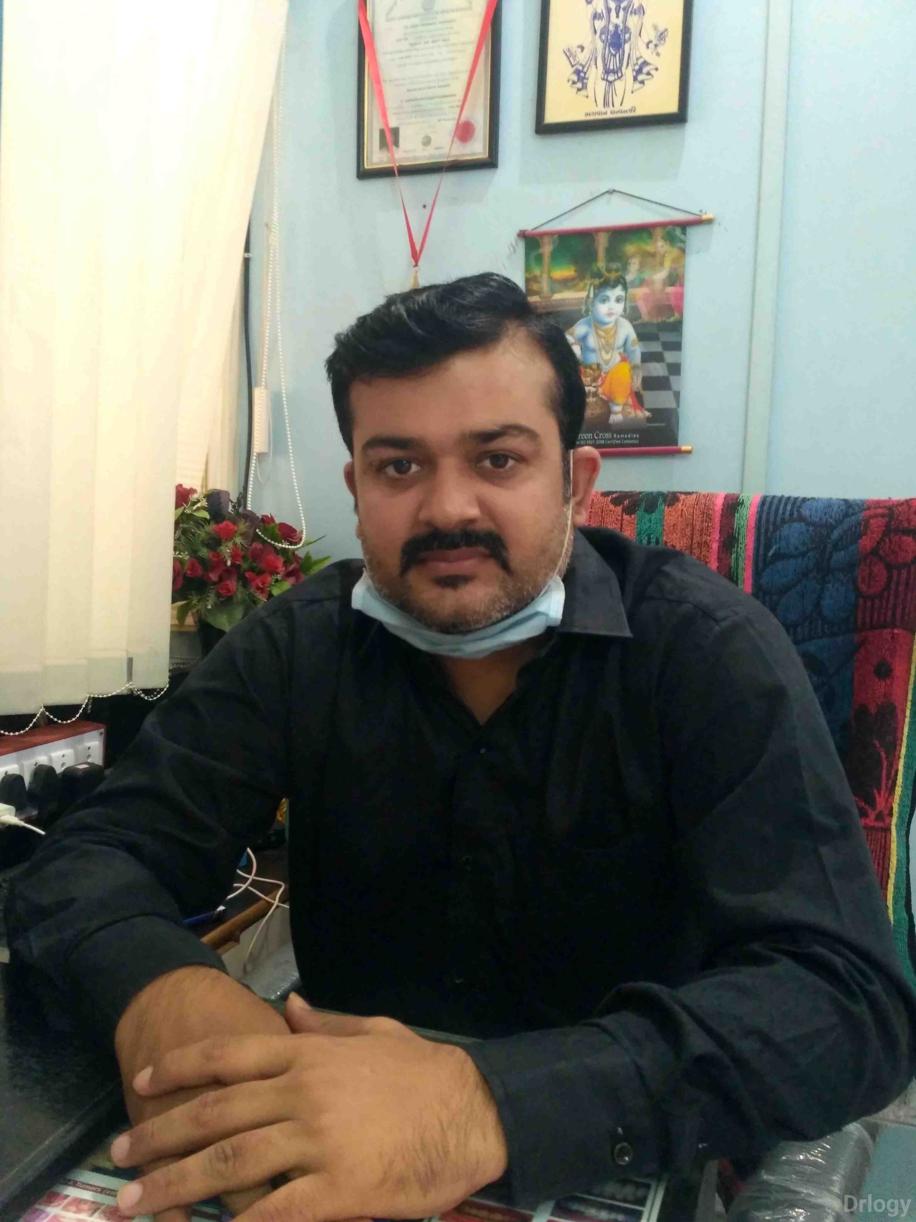 Dr. Rajnish Variya in Surat