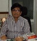 Dr. Rakesh Kapur in New Delhi