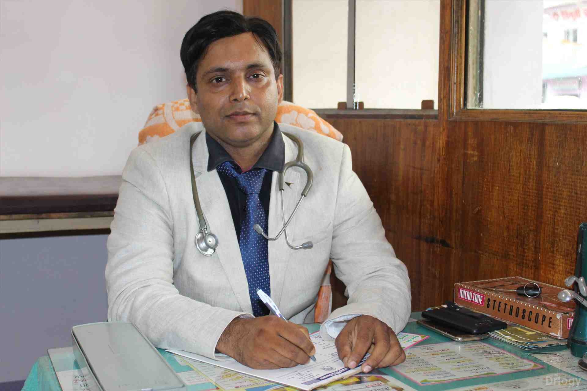 Dr. Rakesh Kumar
