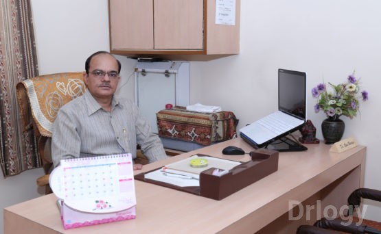 Dr. Ravi Bhatia