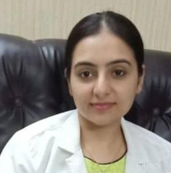 Dr. Rupali Bhatia in New Delhi
