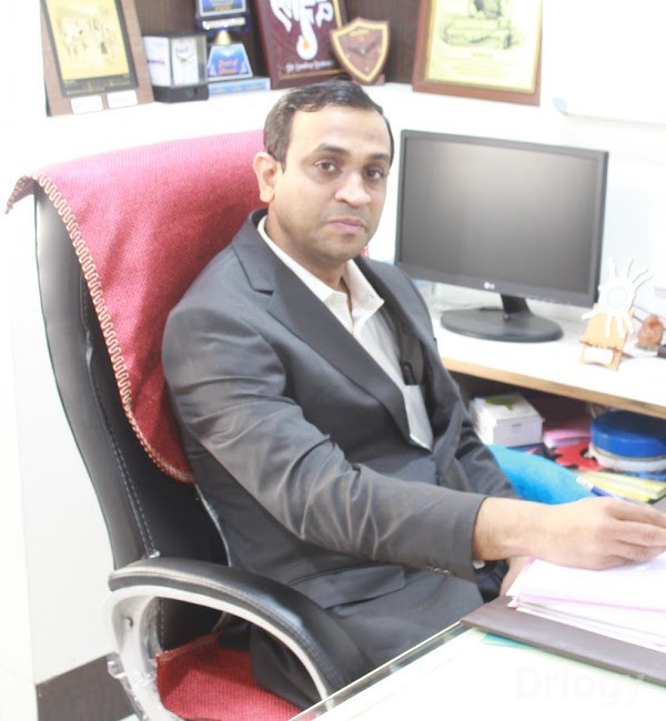 Dr. Sandeep Deshmukh in Nagpur