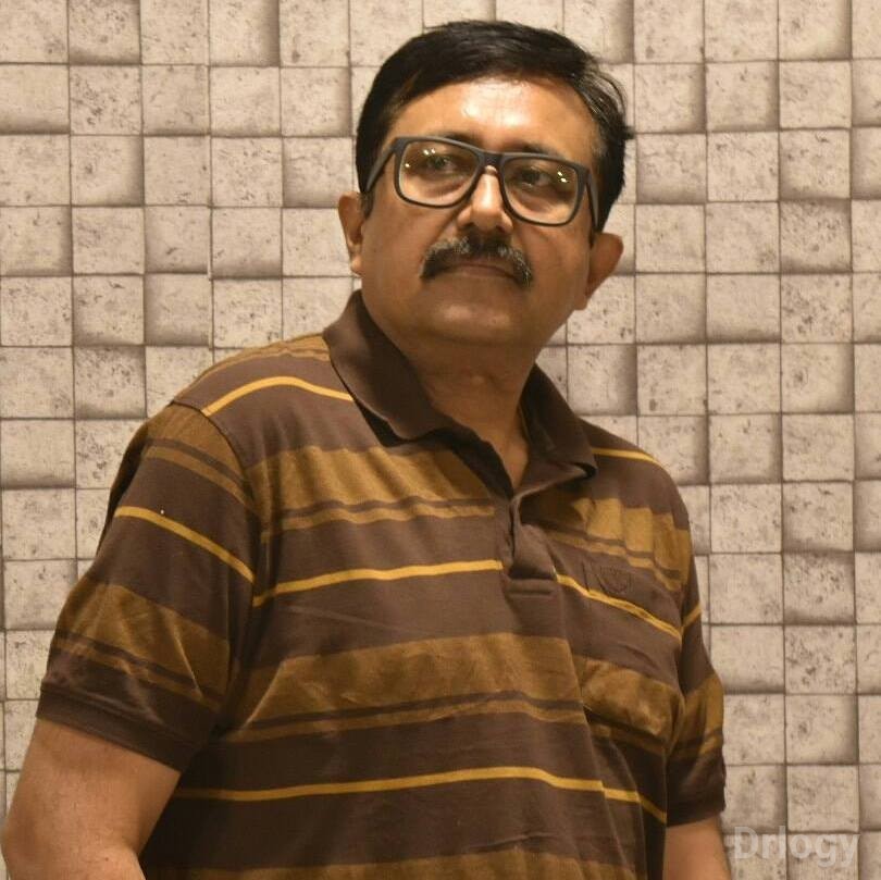 Dr. Sanjay Khanna