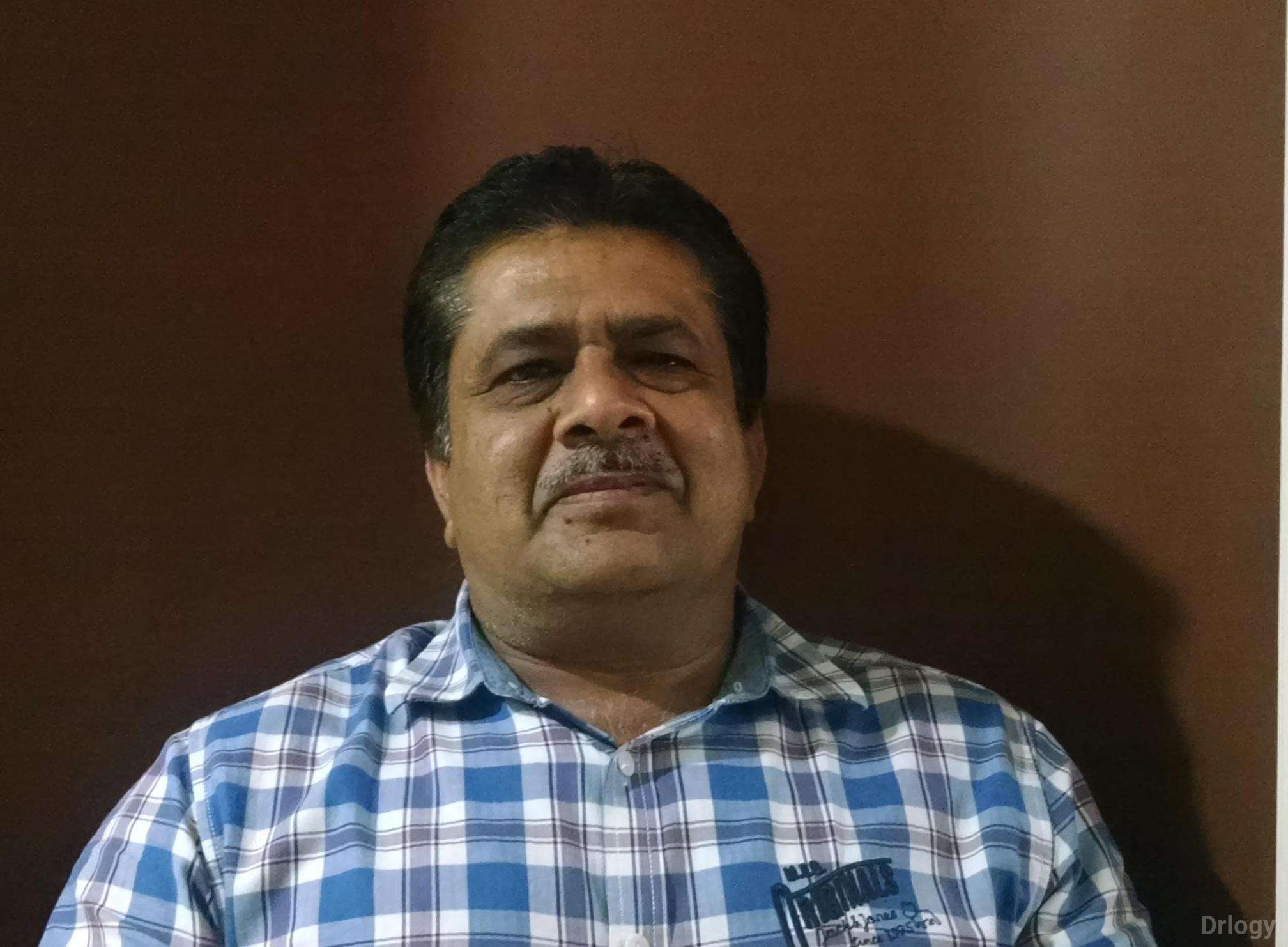 Dr. Satish Premchandani
