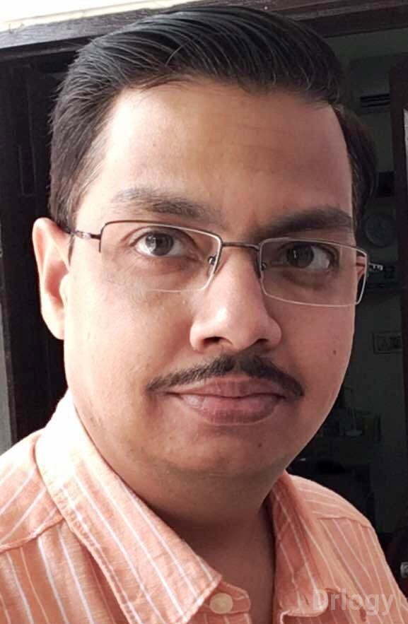 Dr. Shailesh Srivastava in Lucknow
