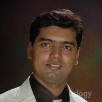 Dr. Shashikant Umbardand in Solapur