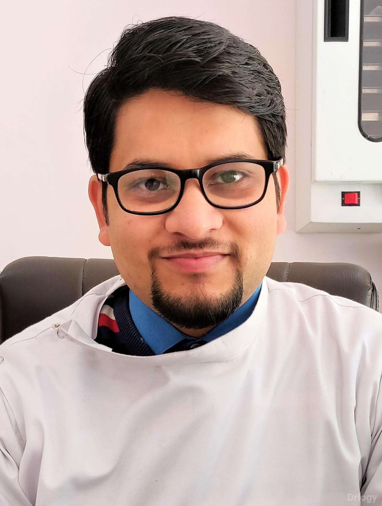 Dr. Siddharth Mahajan