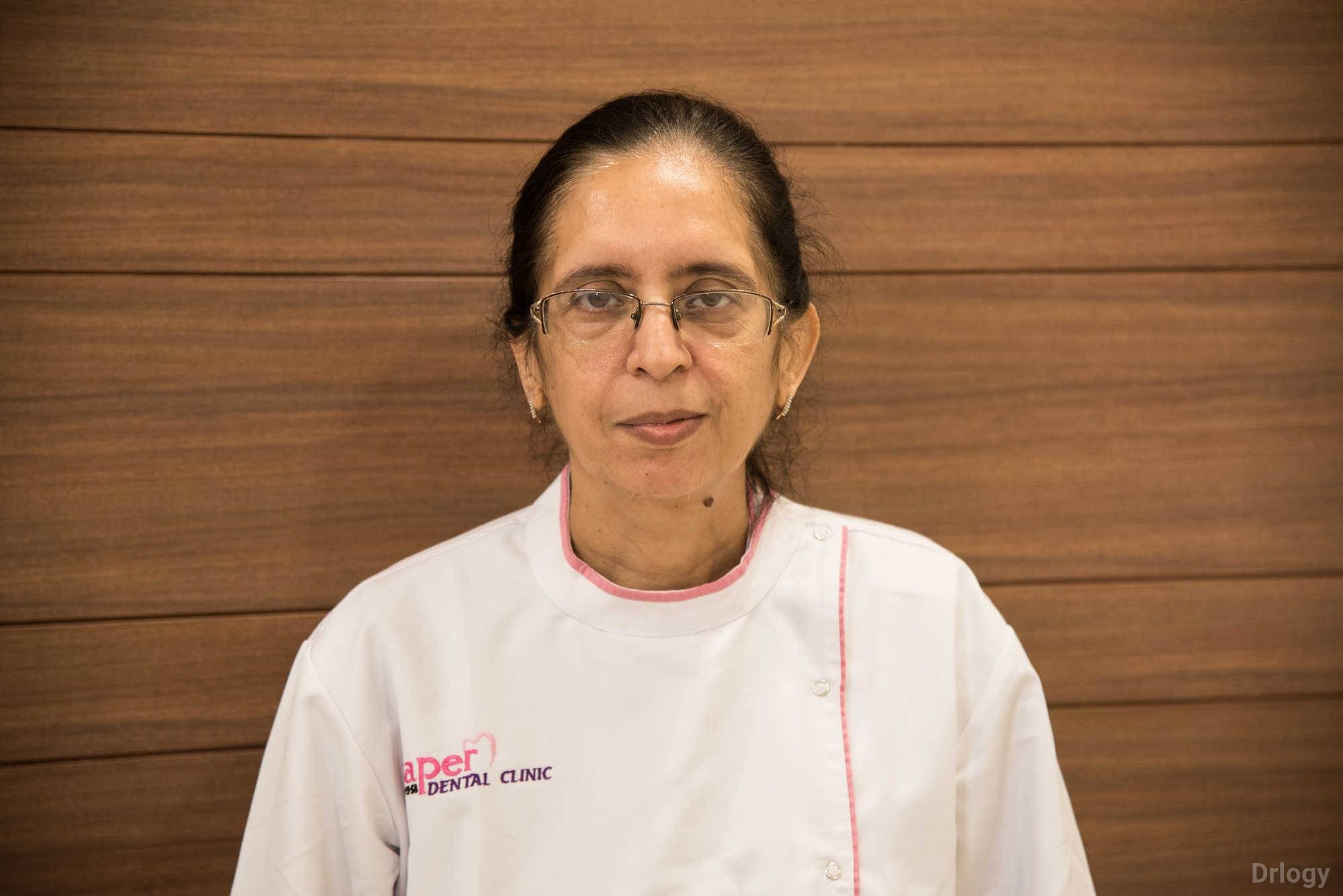 Dr. Siloni Thaper