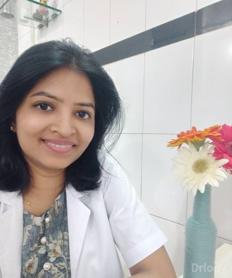 Dr. Sneha Thul in Mumbai