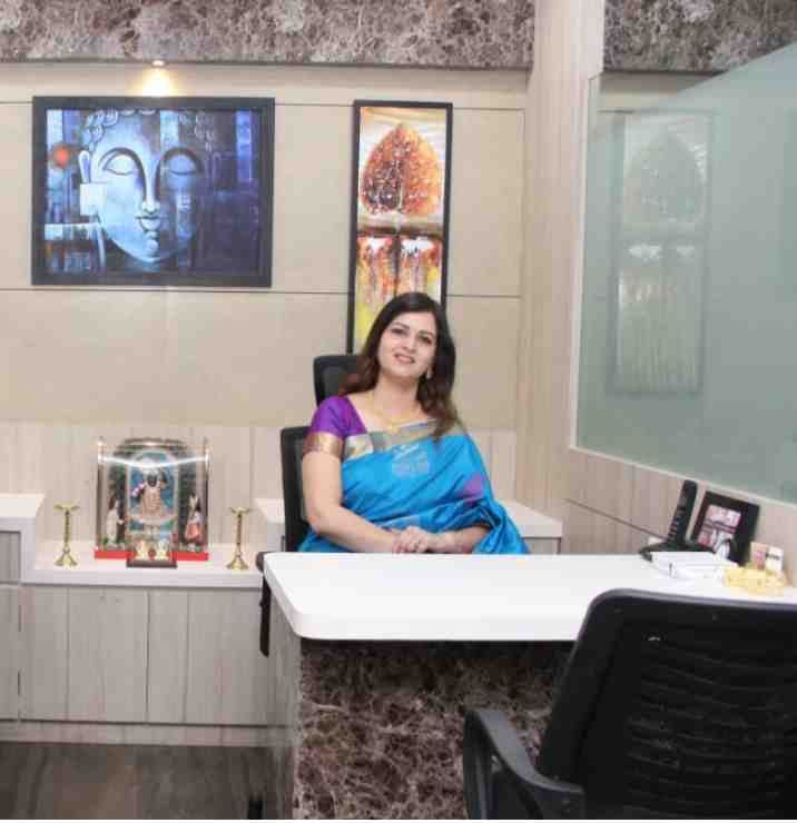 Dr. Sonalee  Vakil in Surat