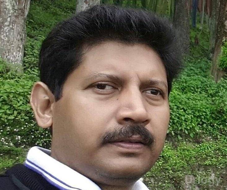 Dr. Soumen Bhowal in Kolkata