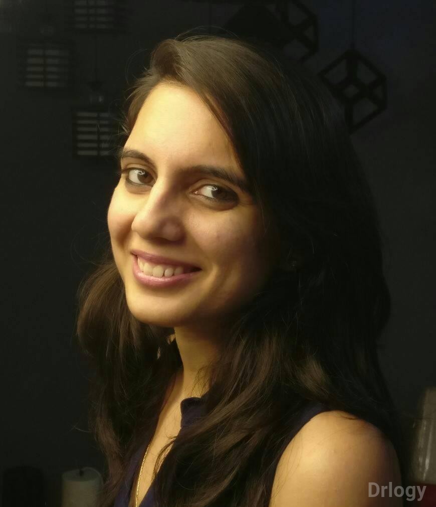 Dr. Srishti Navlani