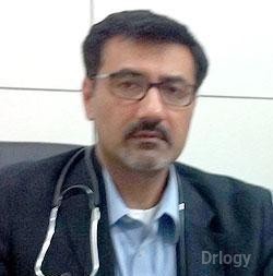 Dr. Sumeet Arora in Amritsar
