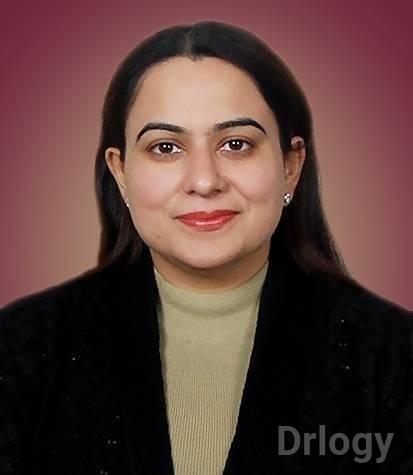 Dr. Suneet Kaur Malhotra in New Delhi
