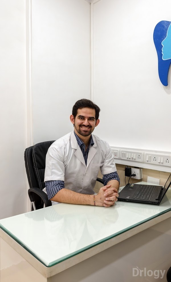 Dr. Suraj Lotlikar in Mumbai