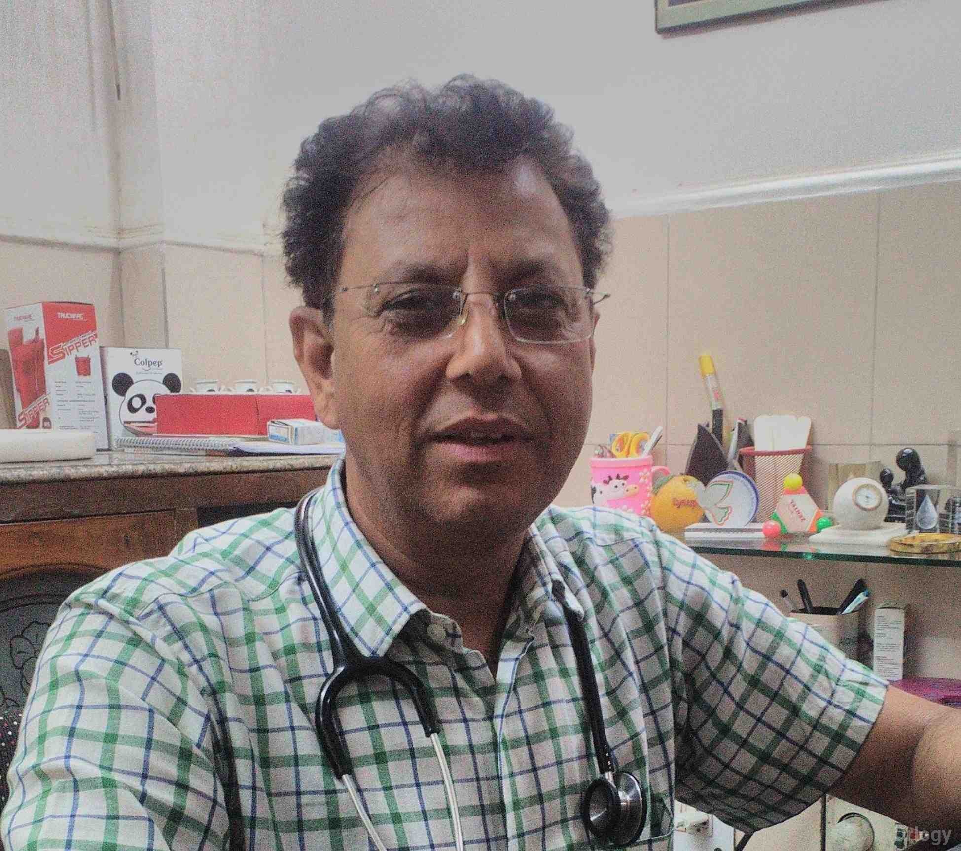 Dr. Suresh Bali in New Delhi