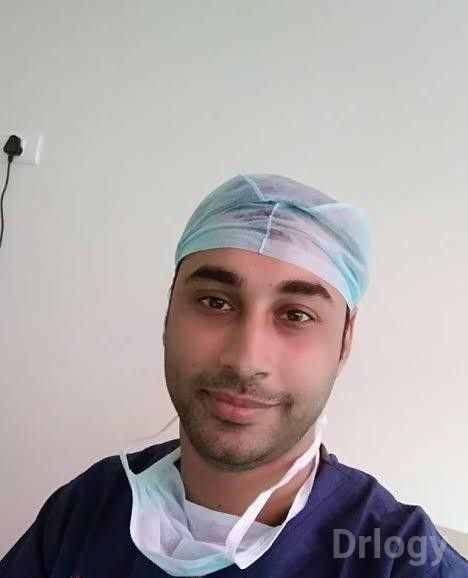 Dr. Vaibhsv juneja