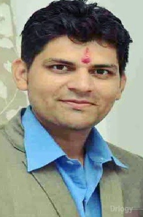Dr. Vinay Dwivedi