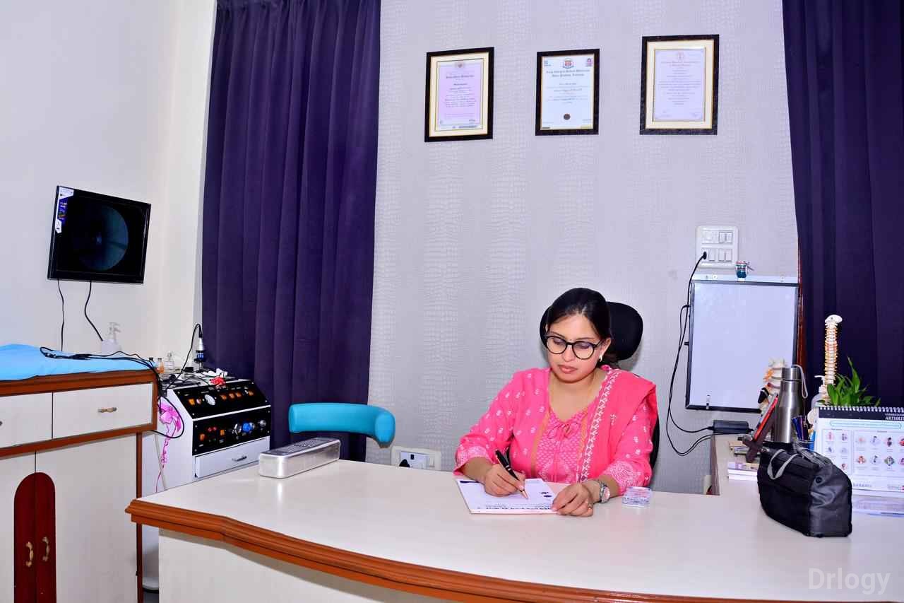 Dr. Vishakha Gupta in Kota