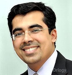 Dr. Vishal Dhanjani in Mumbai