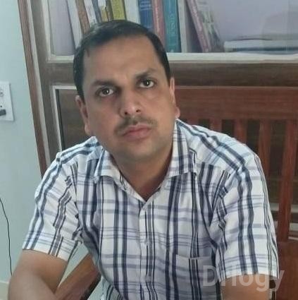 Dr. Vivek Mishra