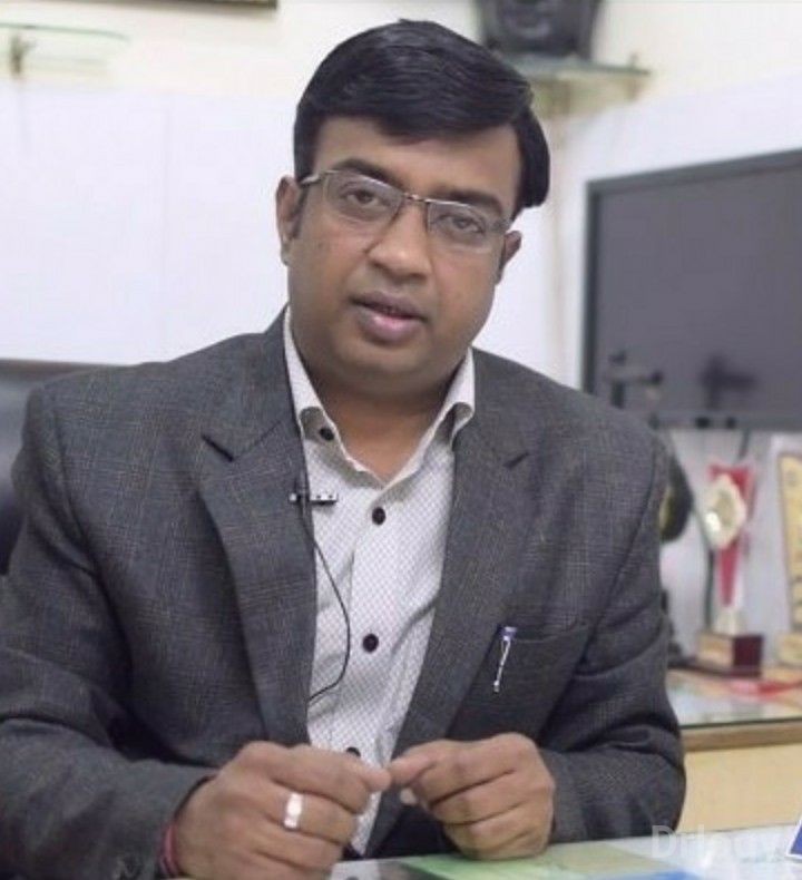 Dr. Vivek Rathore