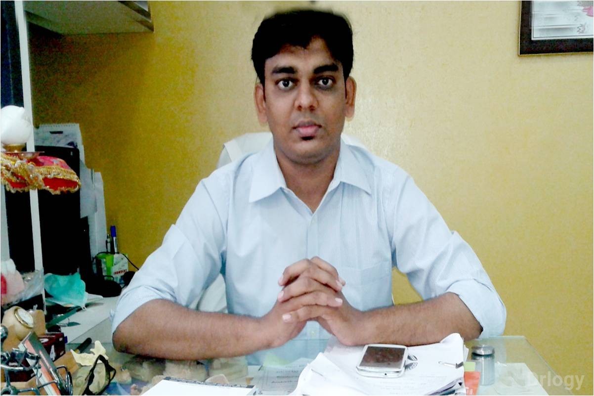 Dr. Yogesh Savdekar in Nashik