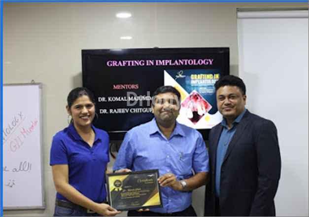 Ronak Dental Clinic & Implant Centre Images/Photos, Subhanpura, Vadodara