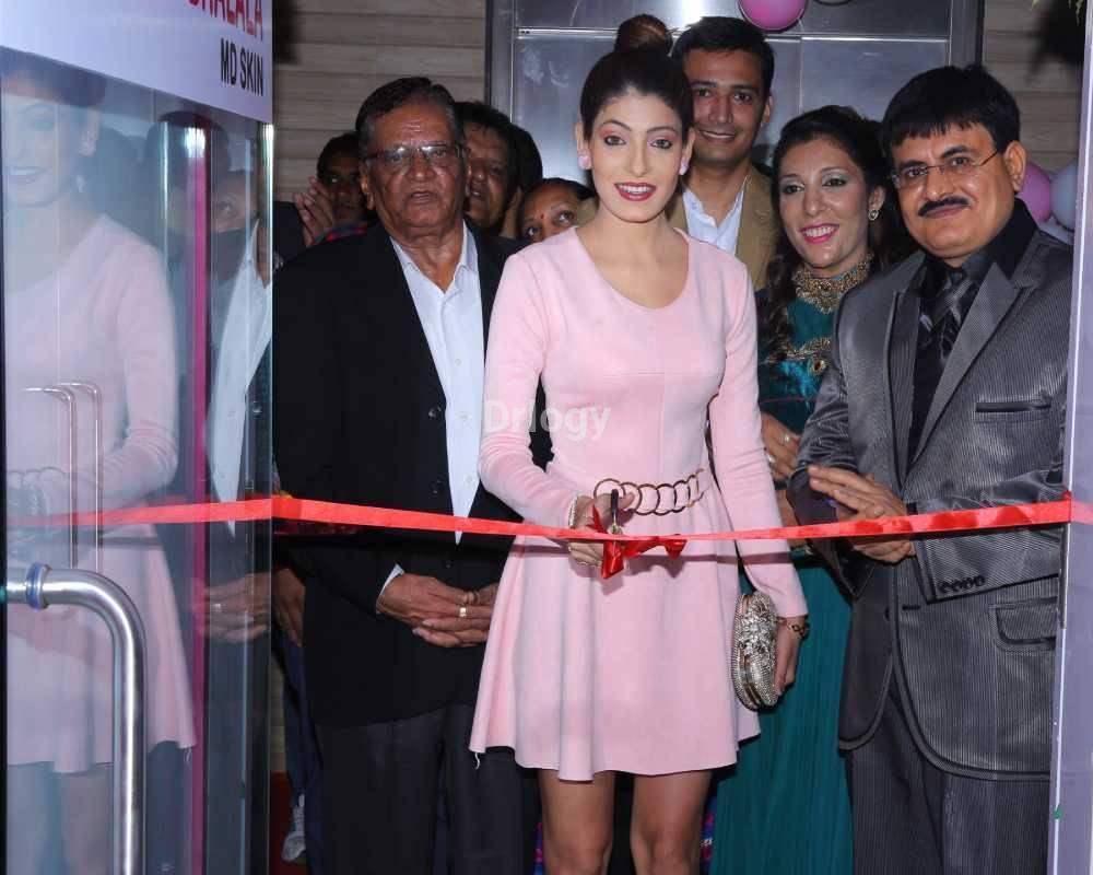 Sakhiya Skin Clinic Pvt Ltd - Surat (Varachha) Images/Photos, null, null