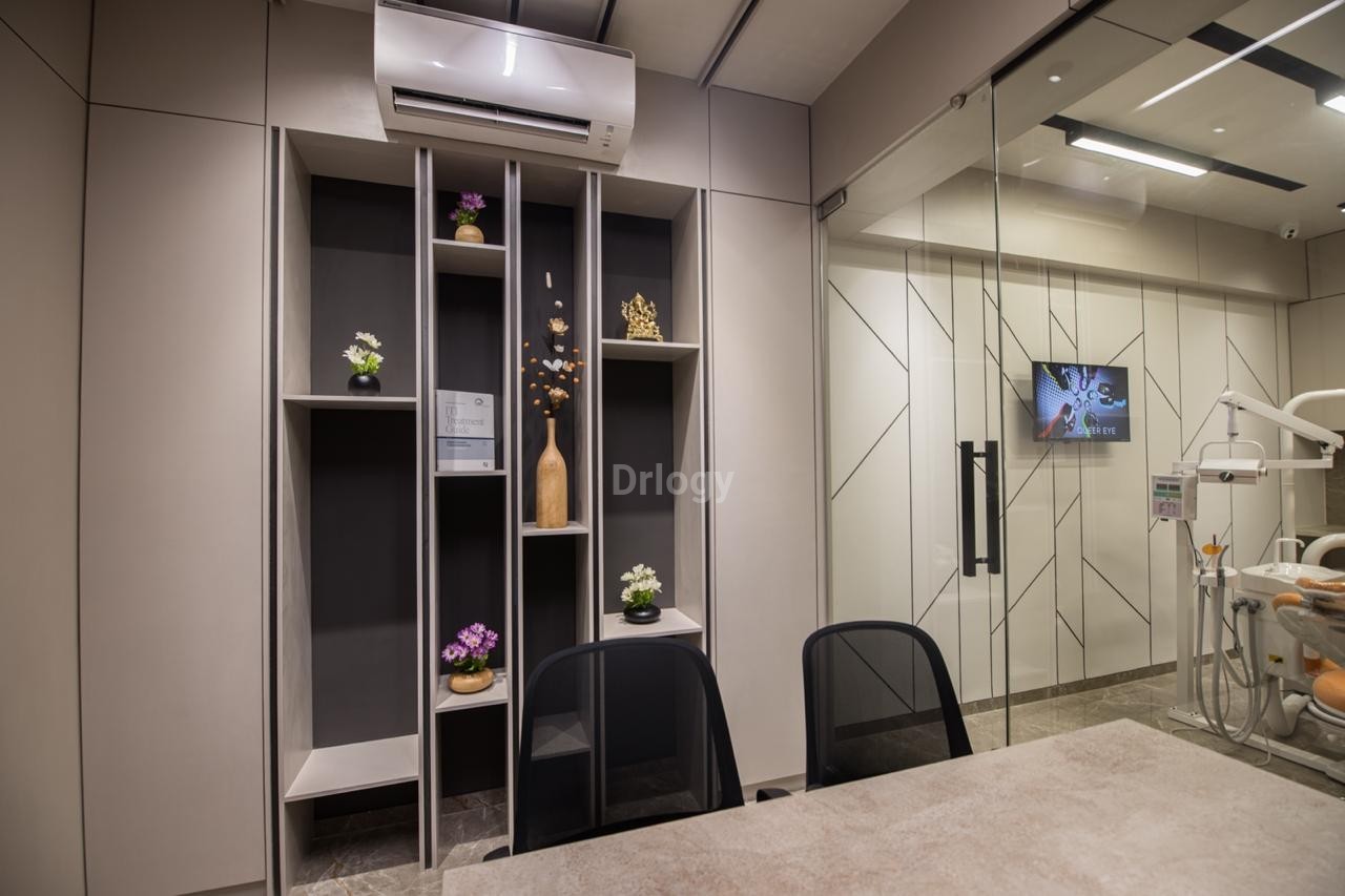 Aarna Dental Implant & Cosmetic Dentistry Images/Photos, Althan, Surat