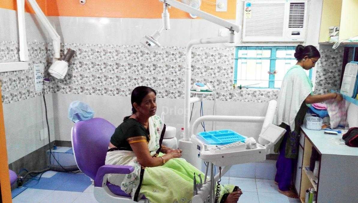 Cuspids Images/Photos, Behala, Kolkata