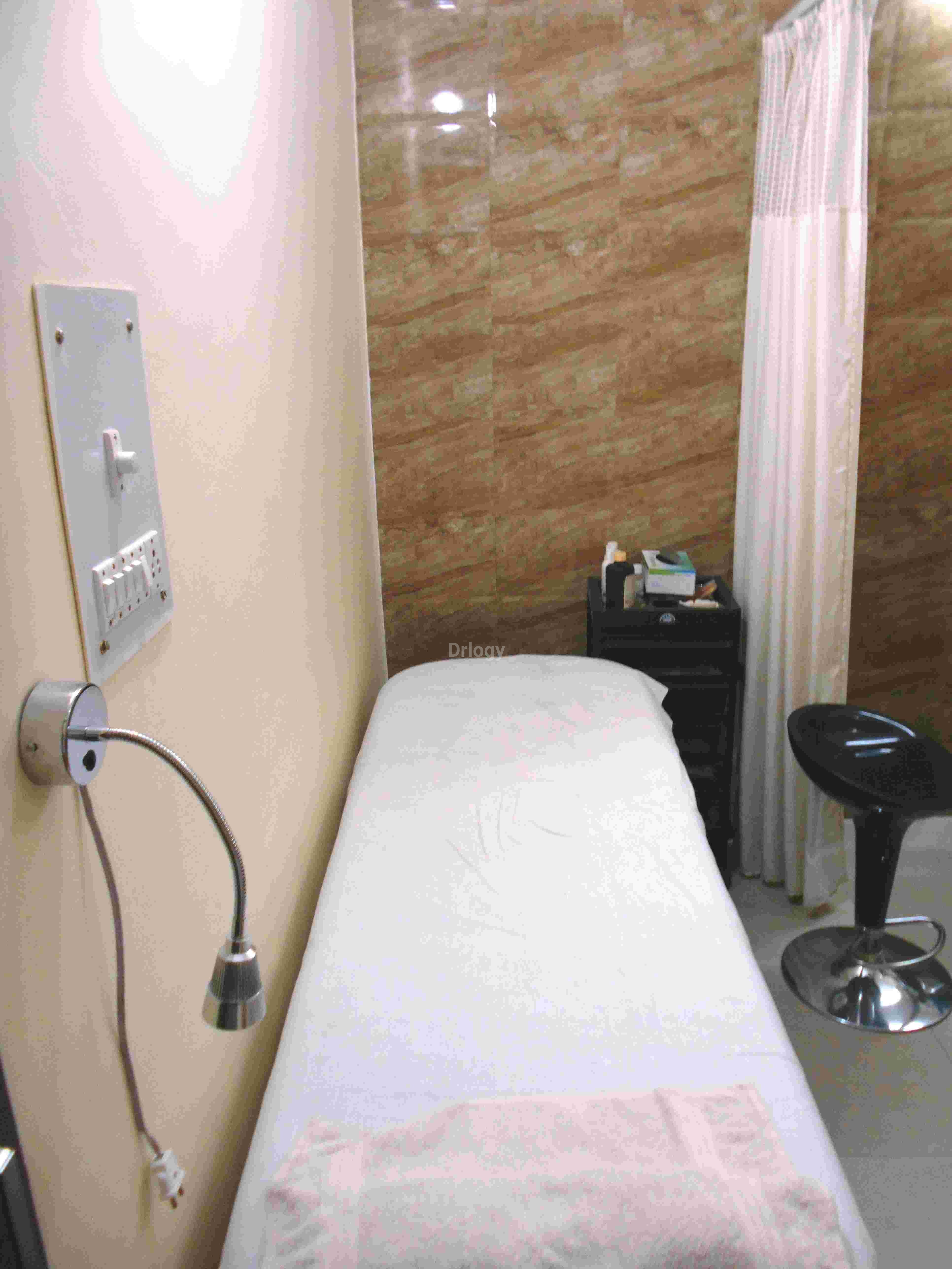 Dermacare Skin & Laser Centre Images/Photos, Hari Nagar, New Delhi