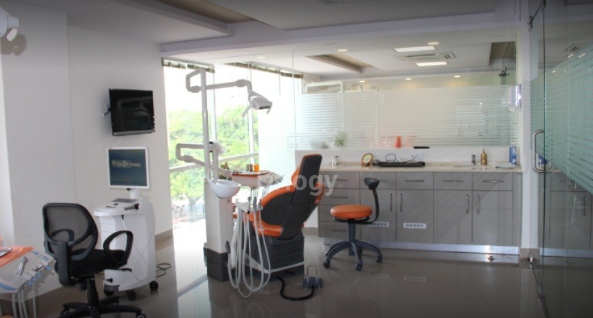 Dr Motiwala Dental Clinic And Implant Center Images/Photos, Jubilee Hills, Hyderabad