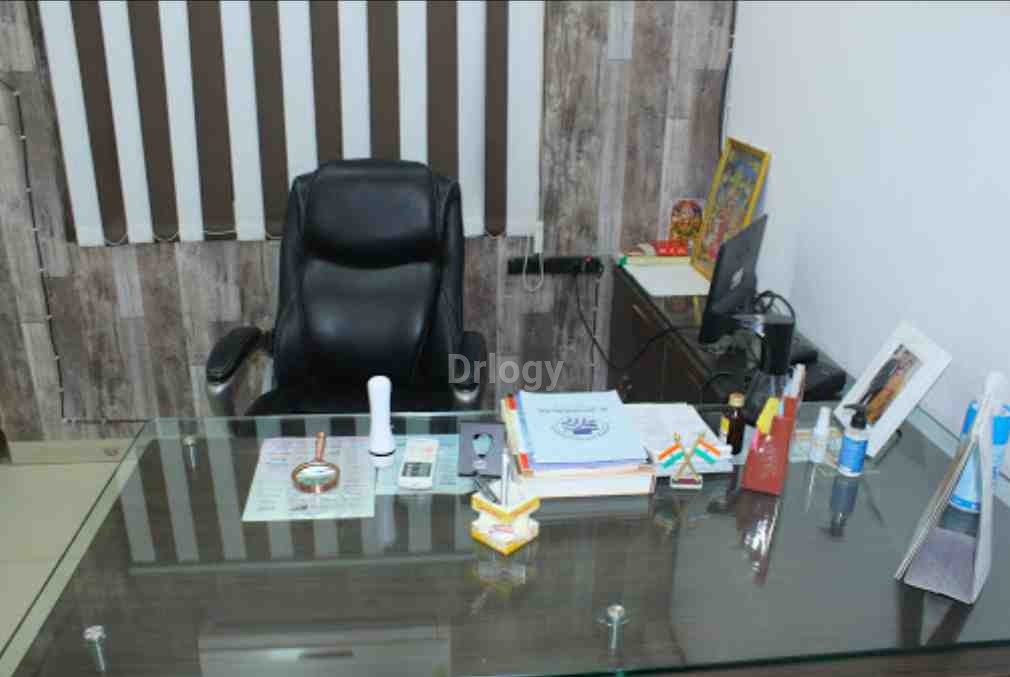Dr Surendra Singh Bhati'S Skin Clinic Images/Photos, Bengali Square, Indore