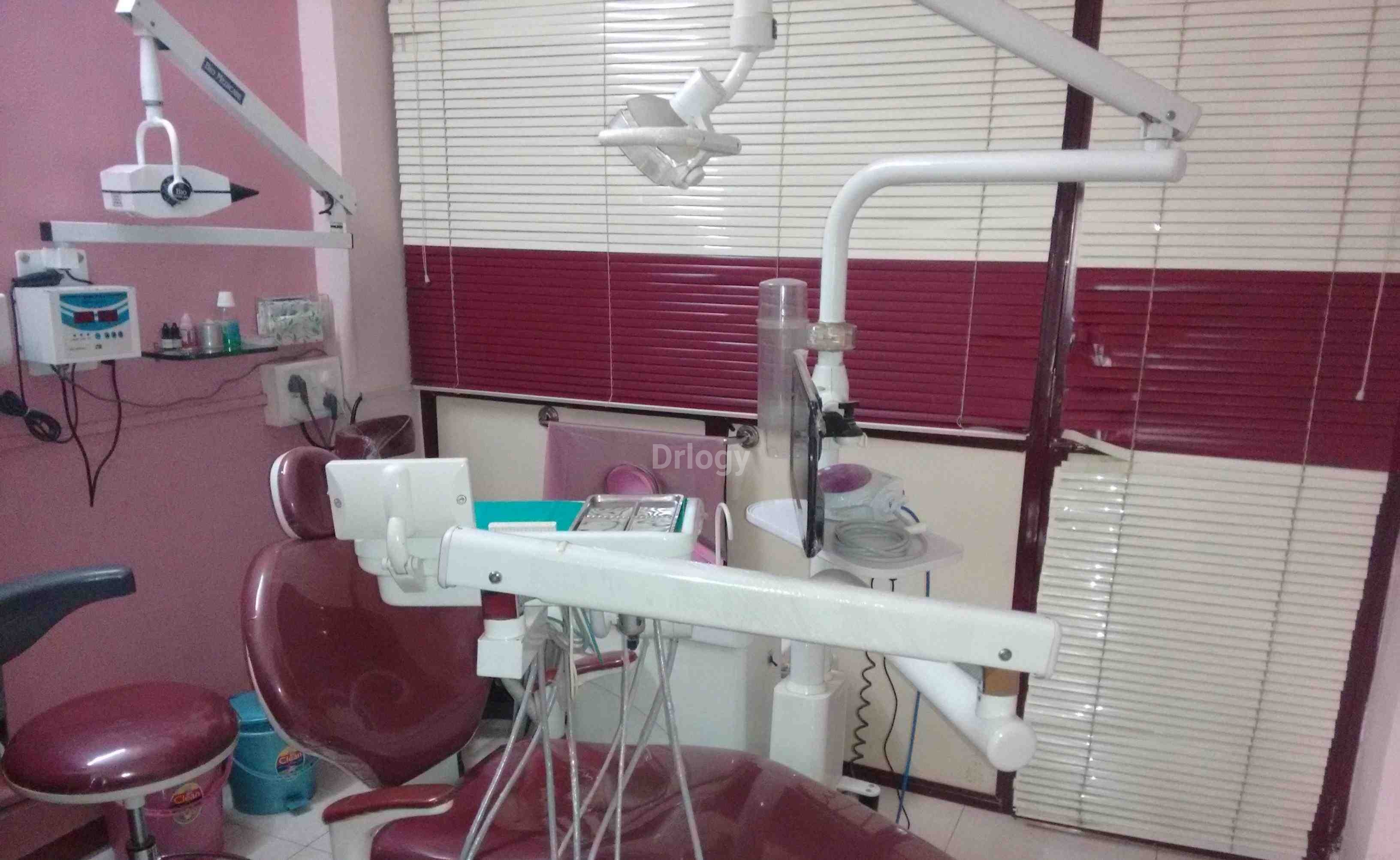 Dr. Ashish Varshney Dental Clinic Images/Photos, Kandivali West, Mumbai