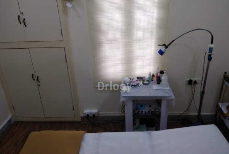 Dr. Dinesh'S Skin & Hair Clinic Images/Photos, Anna Nagar East, Chennai