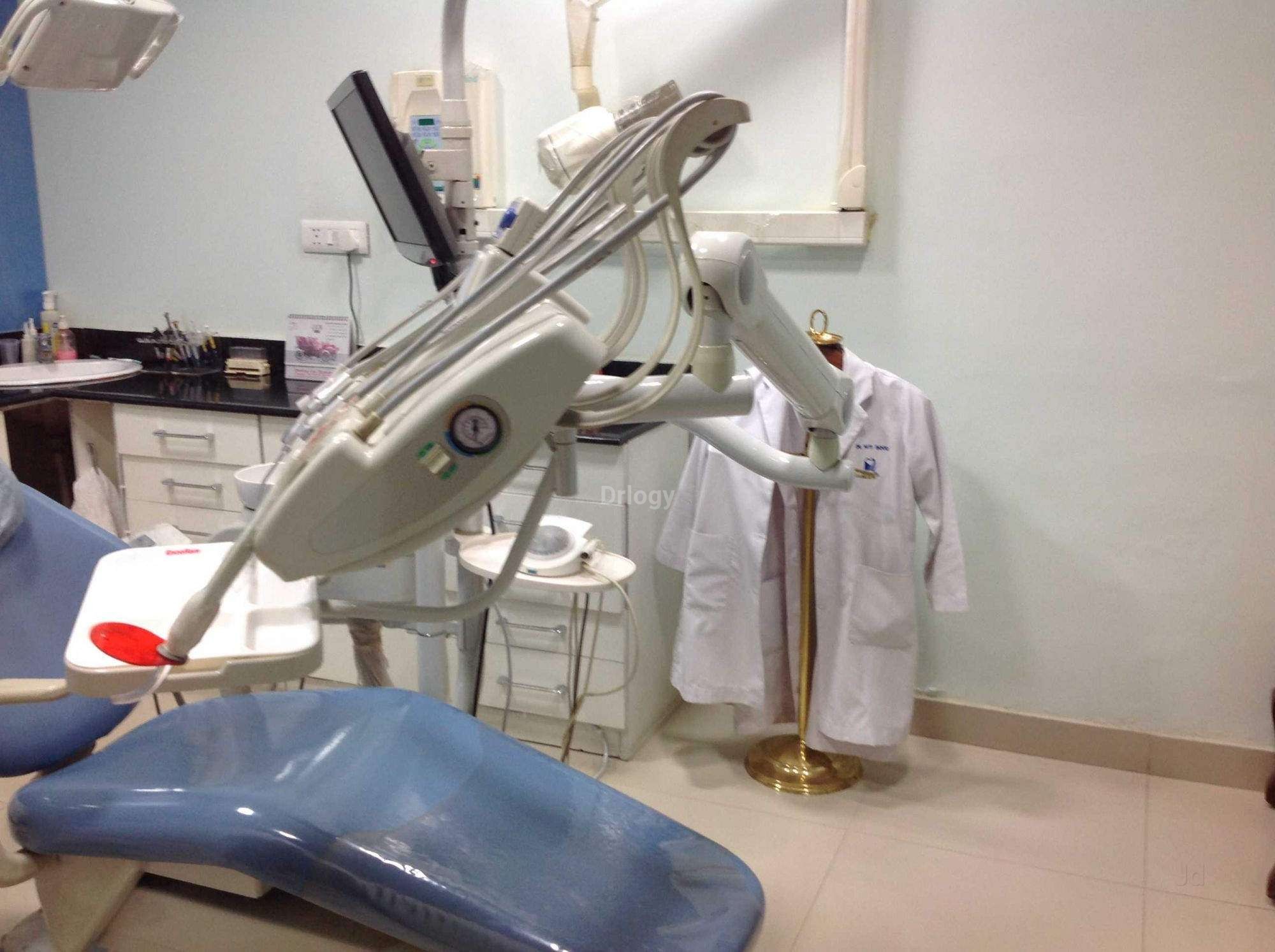 Dr. Priyadarshini'S Smile Care Images/Photos, Satya Niketan, New Delhi Dr. Priyadarshini'S Smile Care Images/Photos, Satya Niketan, New Delhi