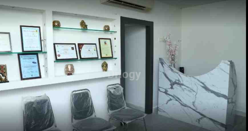 Dr. Vineesha'S Dental Clinic And Orthodontic Center Images/Photos, Alwarpet, Chennai Dr. Vineesha'S Dental Clinic And Orthodontic Center Images/Photos, Alwarpet, Chennai