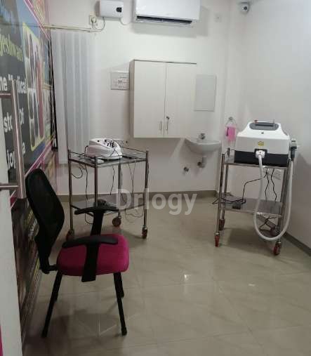 Dr.Rajeshwari' Skin Care & Hair Restoration Centre Images/Photos, Jubilee Hills, Hyderabad