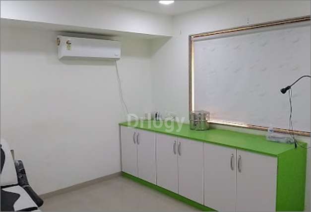 Follicle - The Hair Transplant Center Images/Photos, Jalgaon, Jalgaon