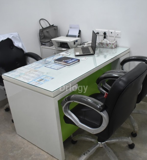 La Fameux Derma Skin And Hair Clinic Images/Photos, Sector 50, Greater Noida La Fameux Derma Skin And Hair Clinic Images/Photos, Sector 50, Greater Noida