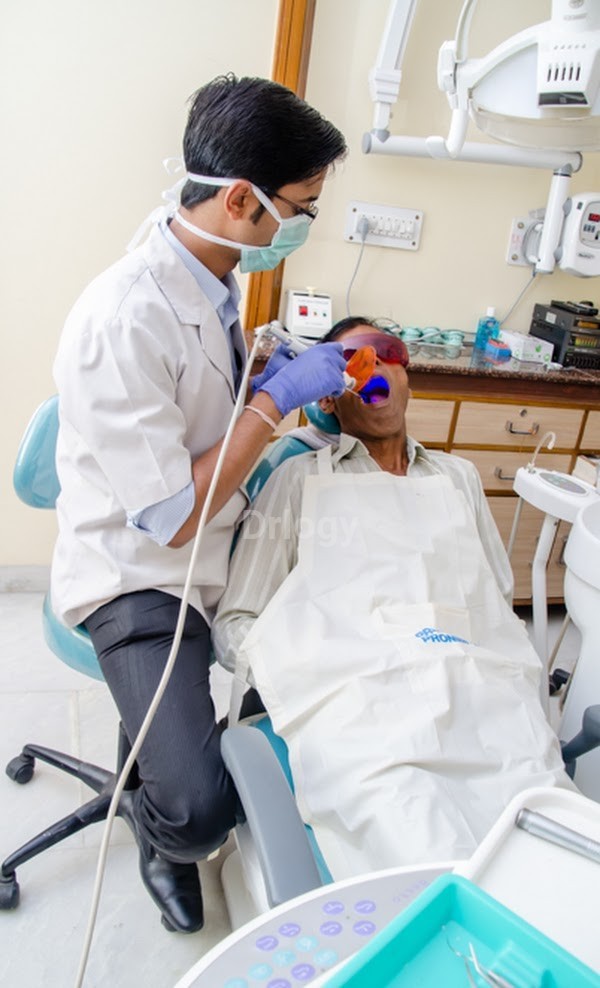 Premium Dental Clinic Images/Photos, Rohini, New Delhi