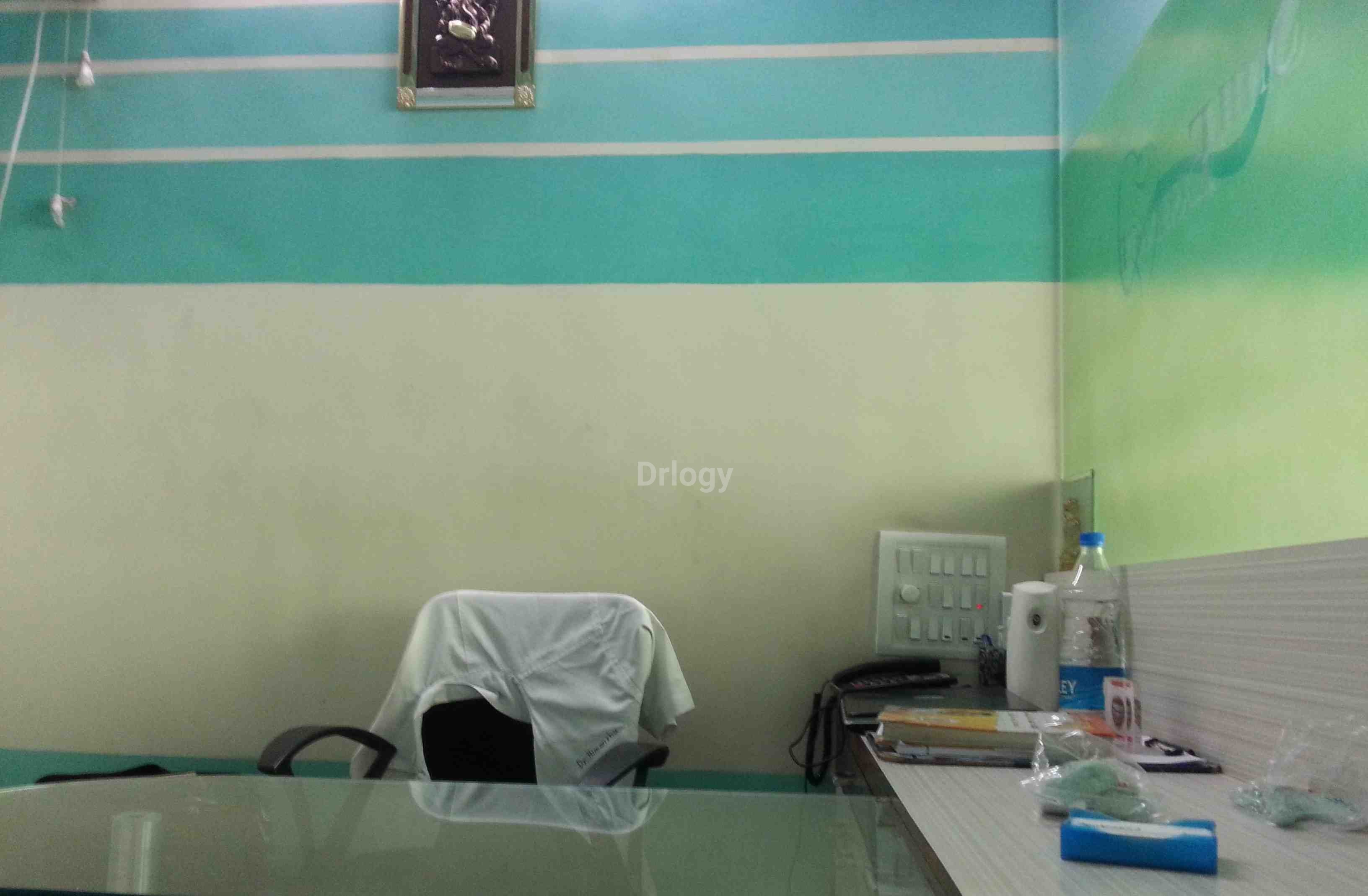 SmilEssence Dental Clinic Images/Photos, Lamington Road, Mumbai