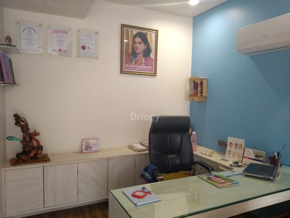 SHREE LAXMI MULTI SPECIALITY DENTAL HOSPITAL Images/Photos, Rajnagar Chowk, Rajkot