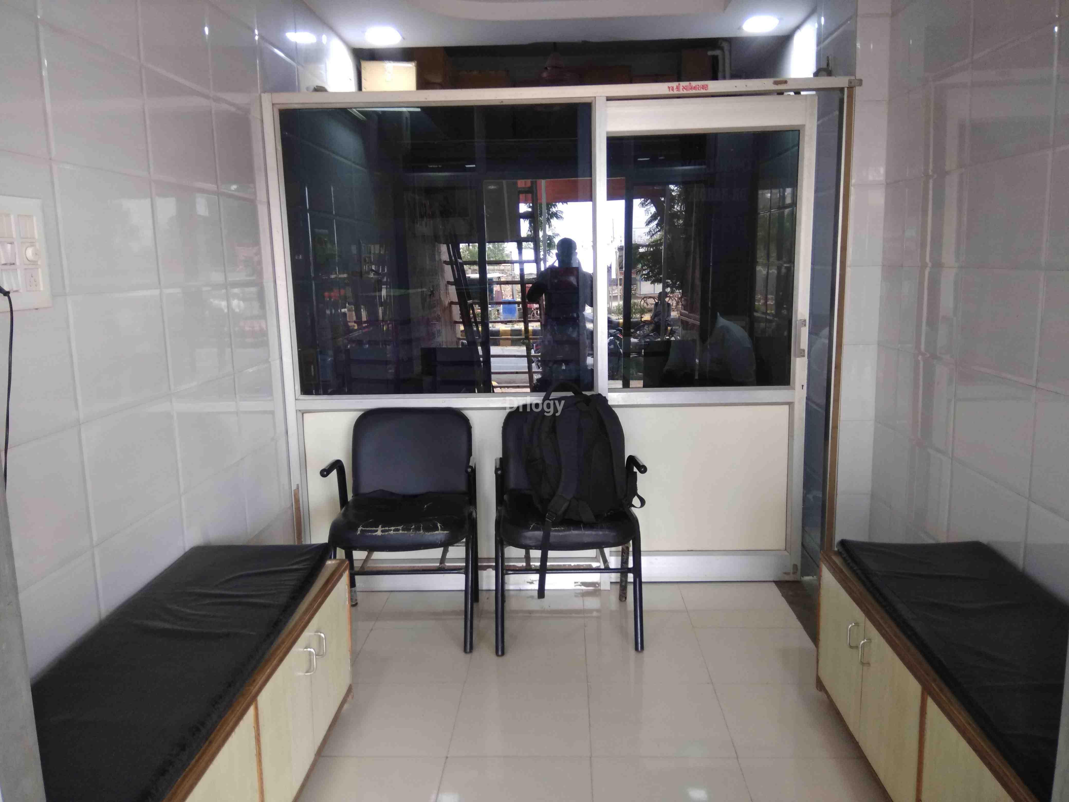 Vedant Clinic Images/Photos, 80fit road, Rajkot