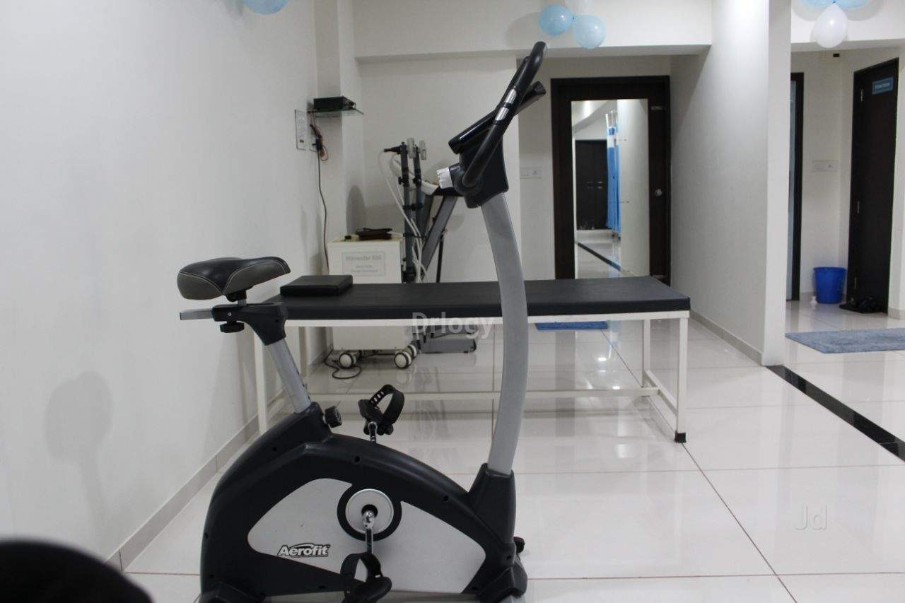 Aashray Advanced Physiotherapy And Pain Clinic Images/Photos, University Road, Rajkot