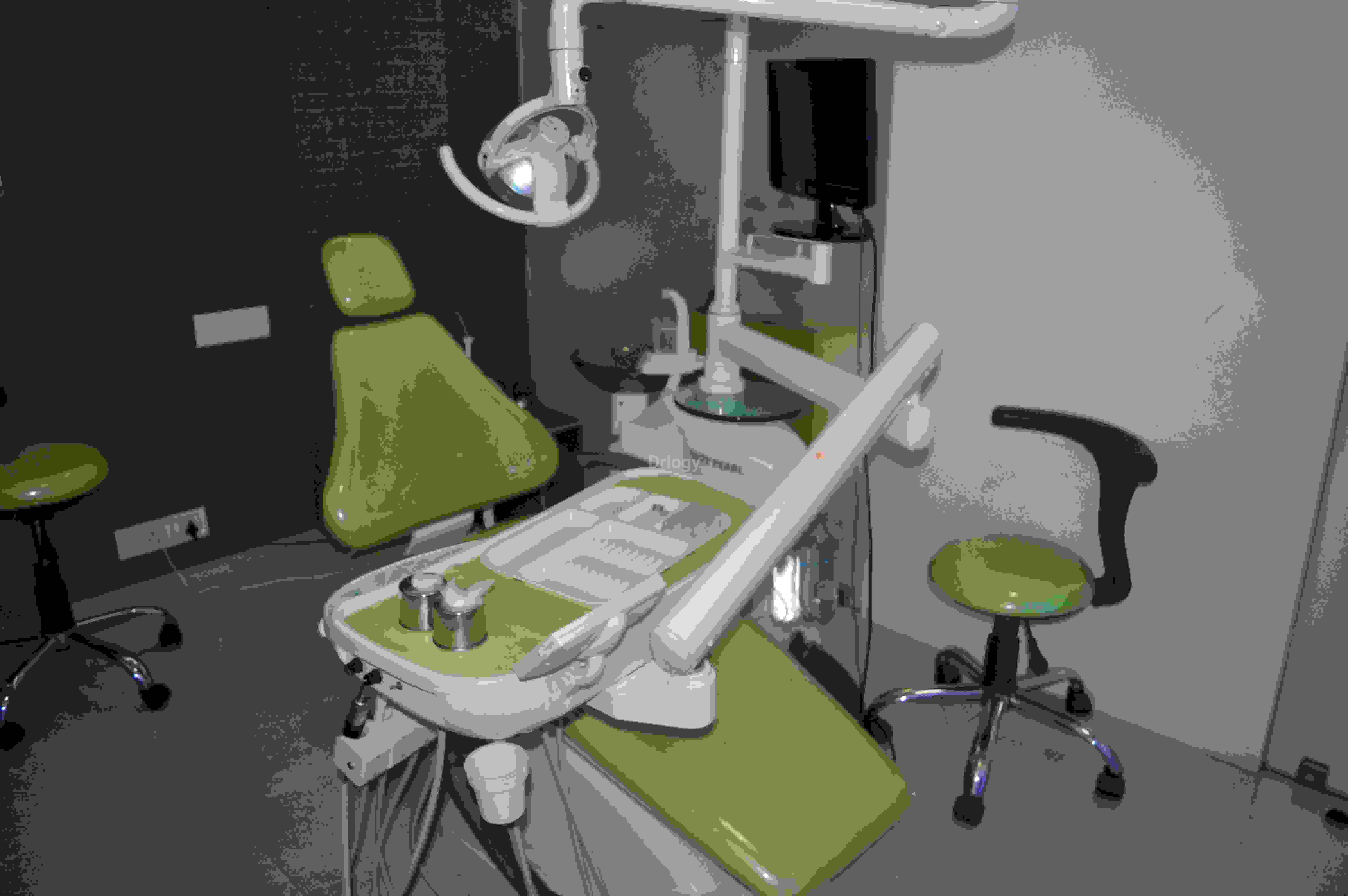 Maruthi Dental Clinic Images/Photos, Sowcarpet, Chennai