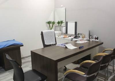 Fracture, Arthritis And Joint Replacement Clinic Images/Photos, Hazratganj, Lucknow