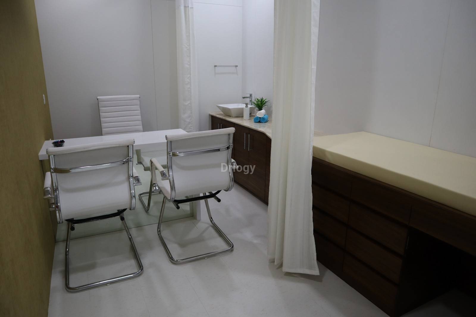 Yashica Heart Care Centre Images/Photos, Viman Nagar, Pune