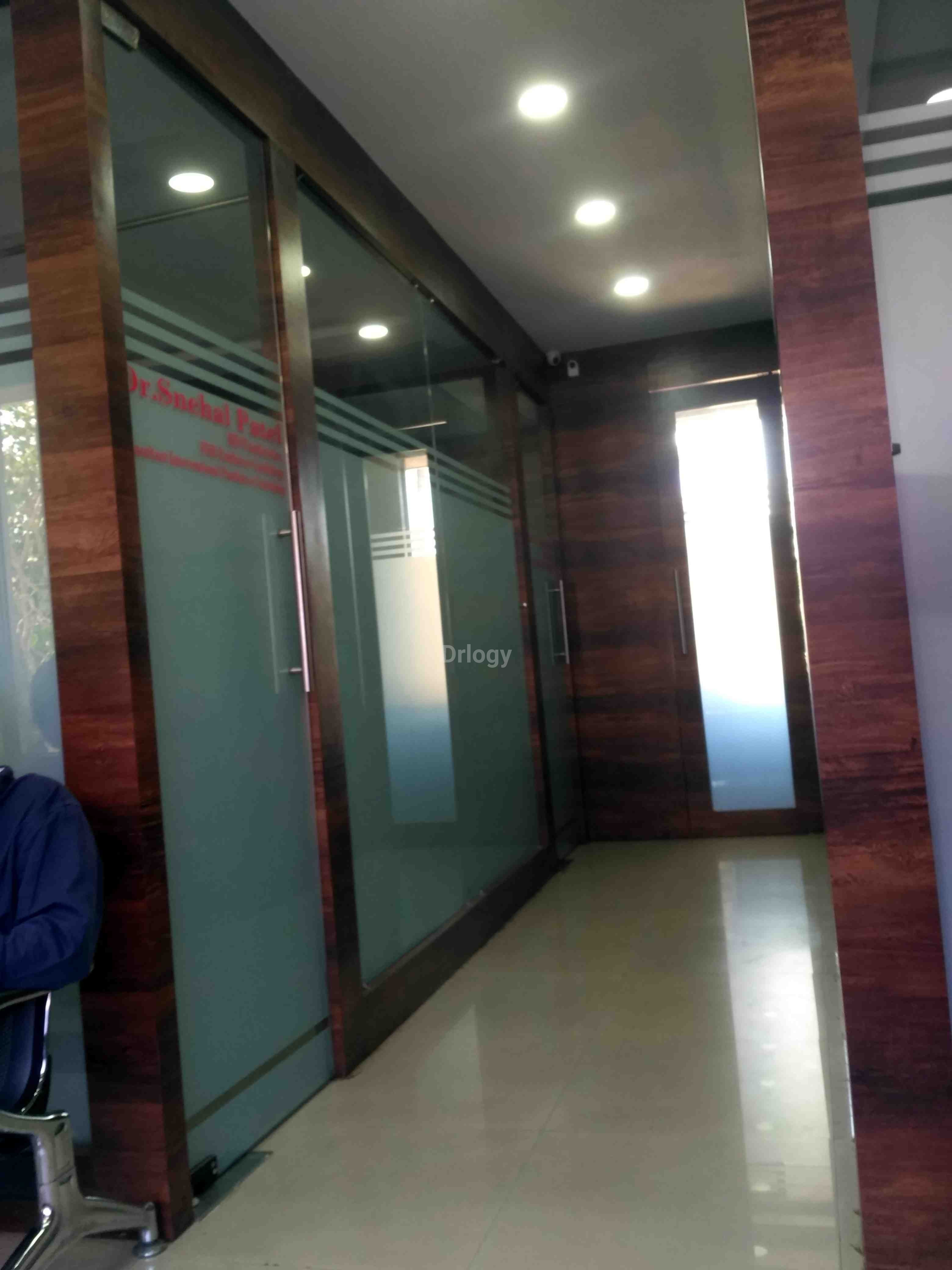 Baby Beats Heart Centre Images/Photos, Majura Gate, Surat